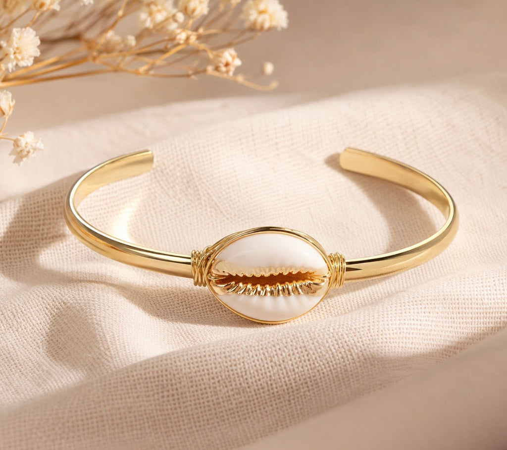 Bracelet jonc ethnique avec cauris